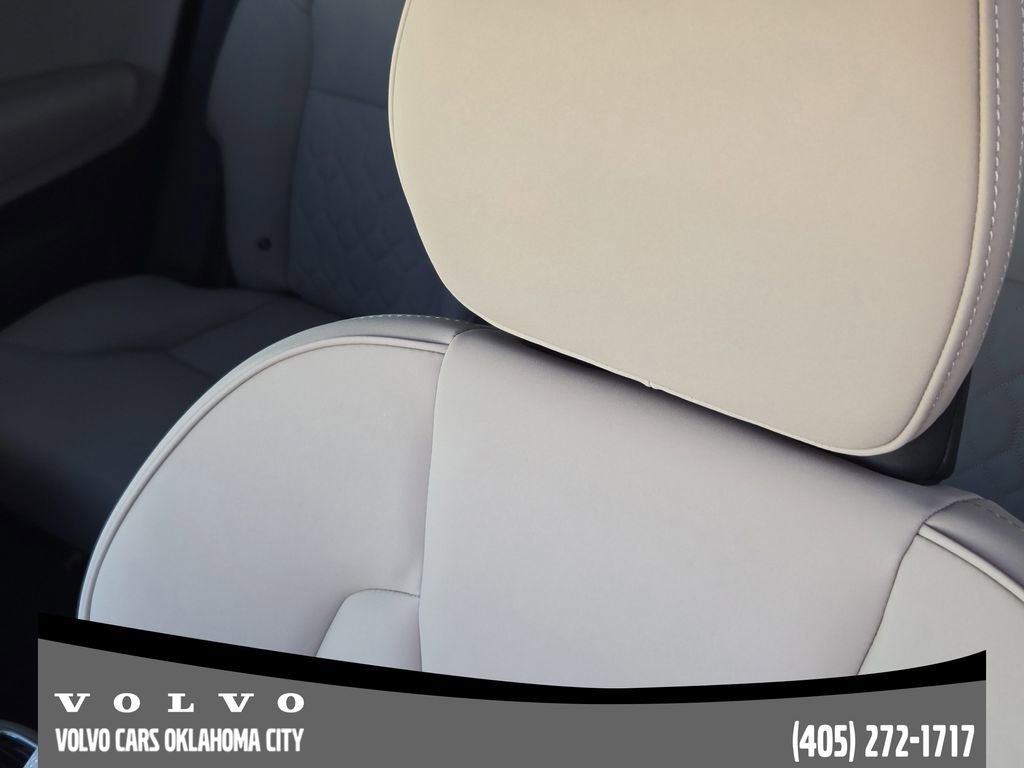 Used 2026 Volvo XC90 B6 Plus w/ Protection Package Premier AWD/4WD image 14