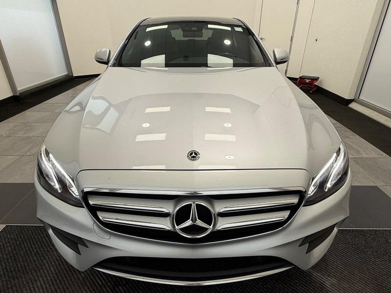 Used 2018 Mercedes-Benz E 400 4MATIC Sedan image 7