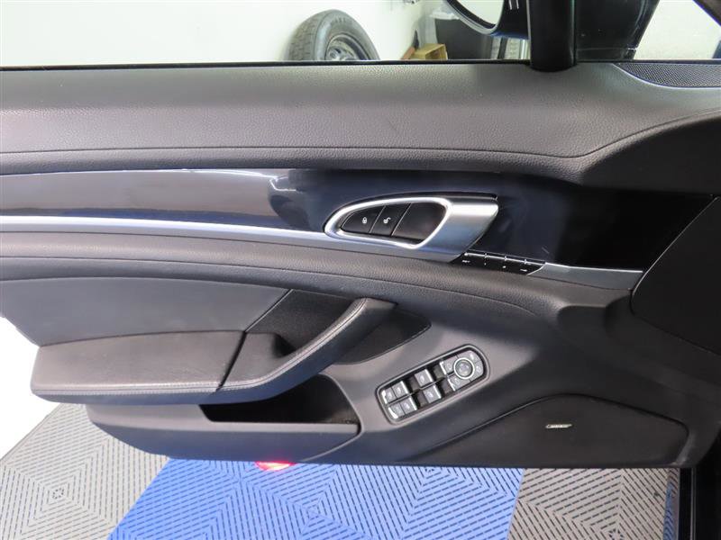 Used 2016 Porsche Panamera Edition image 15