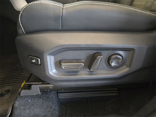Used 2025 Toyota Sequoia Capstone image 12