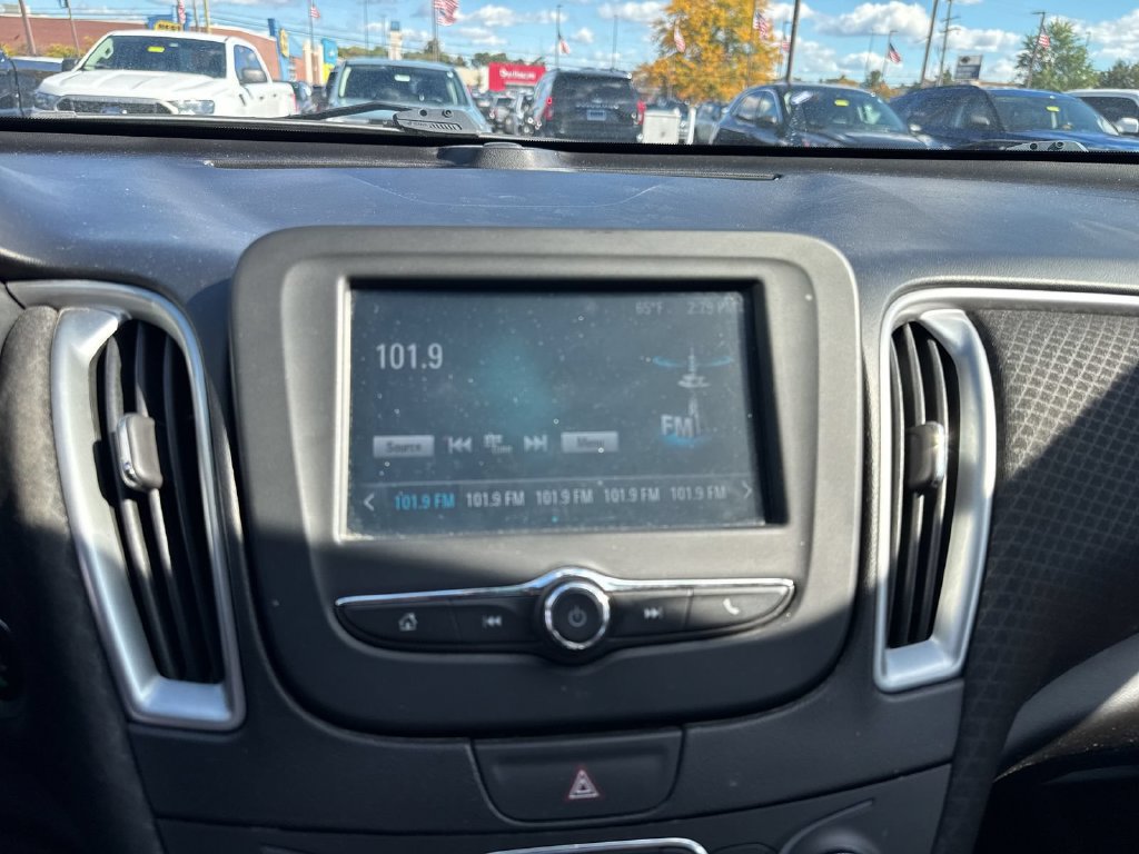 Used 2016 Chevrolet Malibu LS FWD image 13
