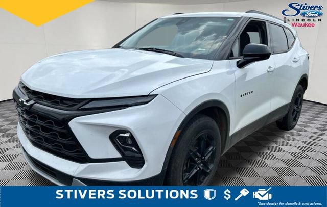 Used 2023 Chevrolet Blazer LT w/ Convenience Package AWD/4WD image 3