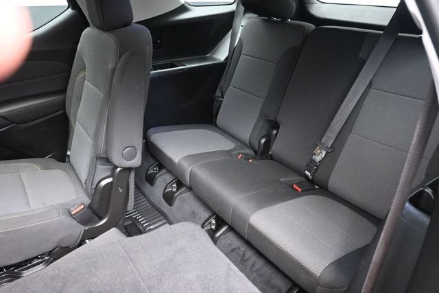 Used 2021 Chevrolet Traverse LT FWD image 31