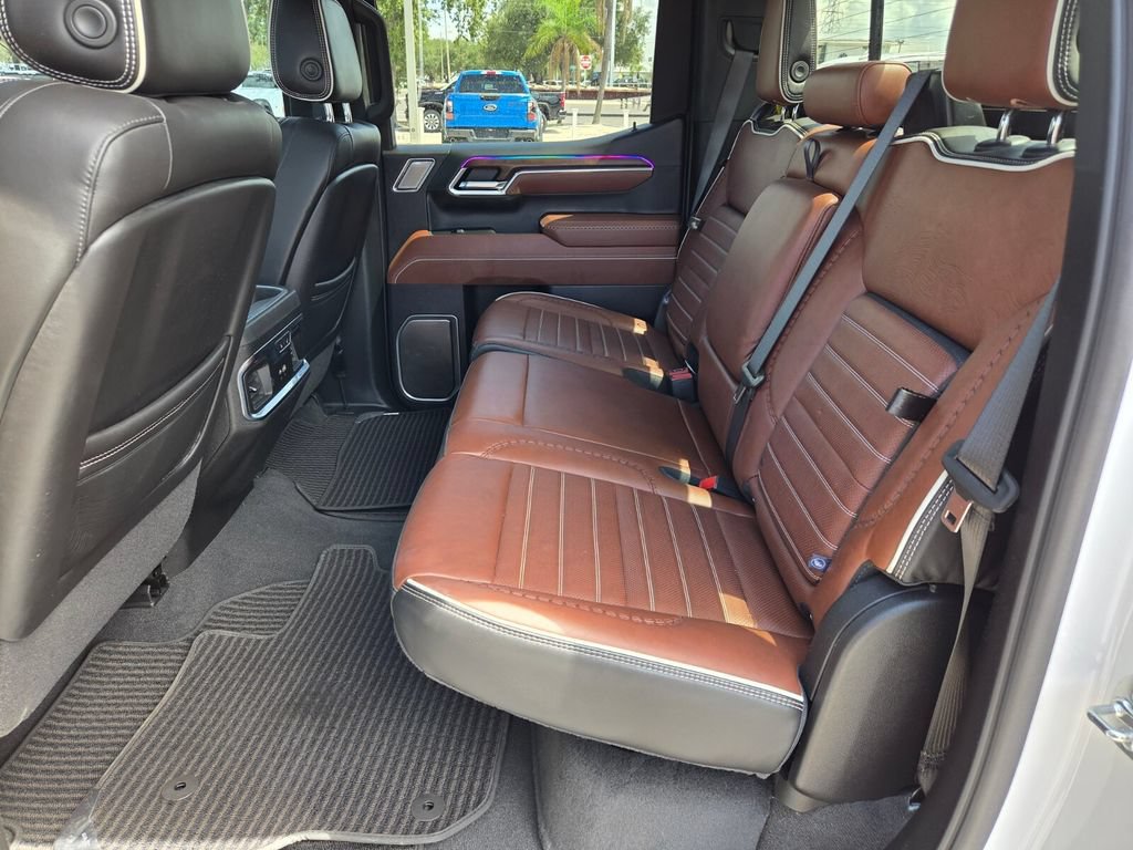Used 2025 GMC Sierra 1500 Denali Ultimate AWD/4WD image 9