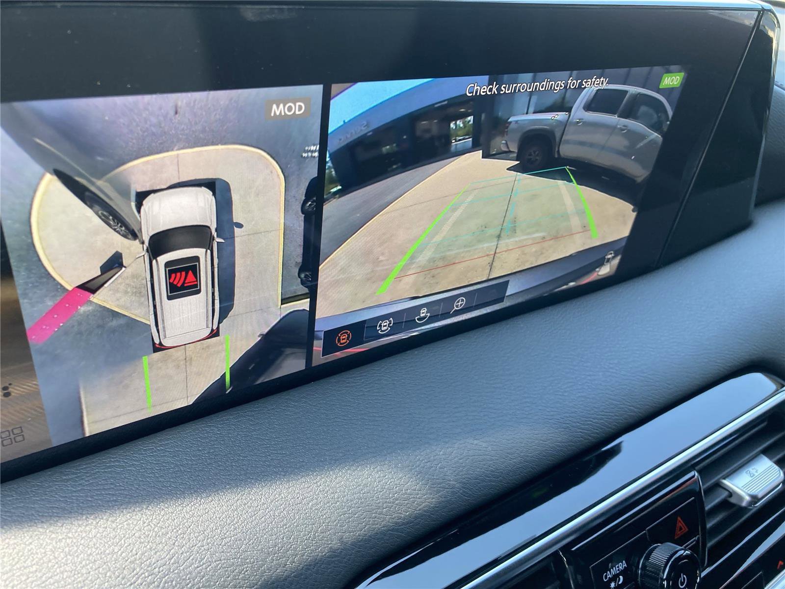 New 2025 Nissan Armada SL w/ Captain's Chari Seat Package image 12