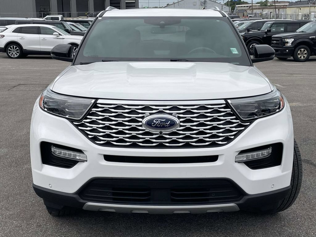 Certified 2023 Ford Explorer Platinum w/ Technology Package AWD/4WD image 8