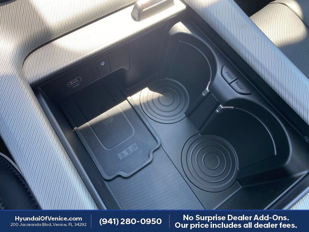 Certified 2025 Hyundai Palisade SEL FWD image 16