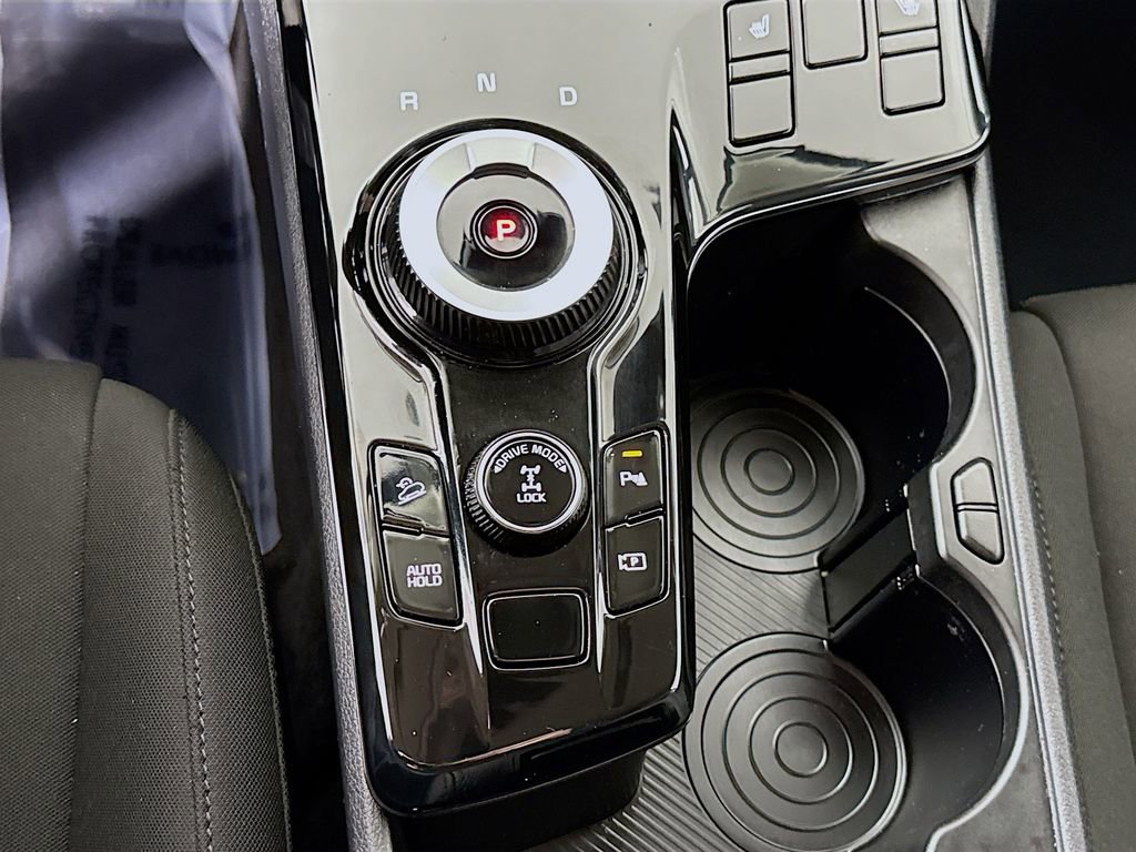 Used 2024 Kia Sportage LX image 8