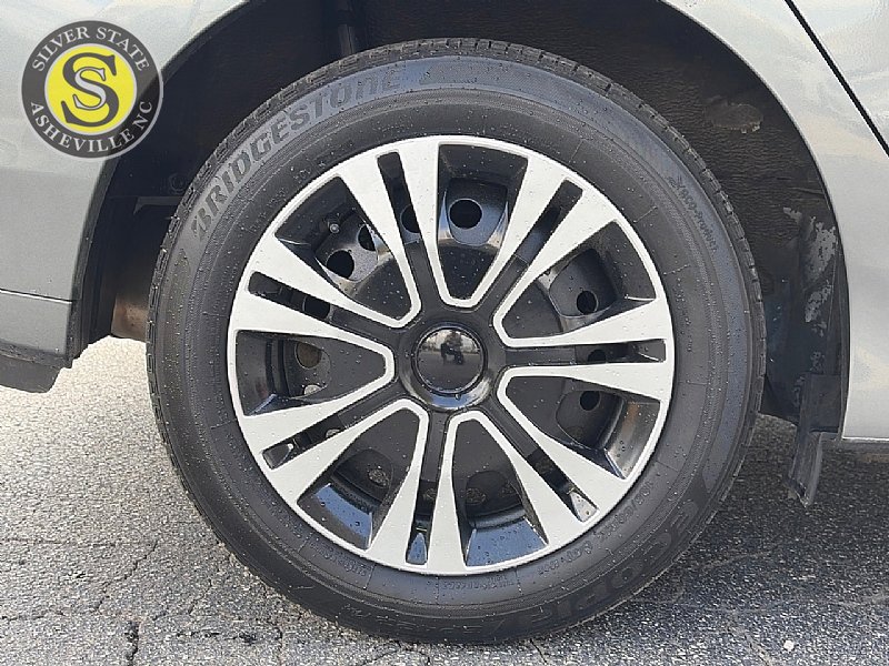 Used 2012 Honda Insight LX image 9
