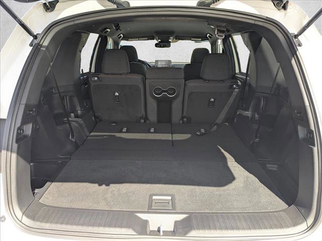Used 2025 Honda Pilot Sport image 6