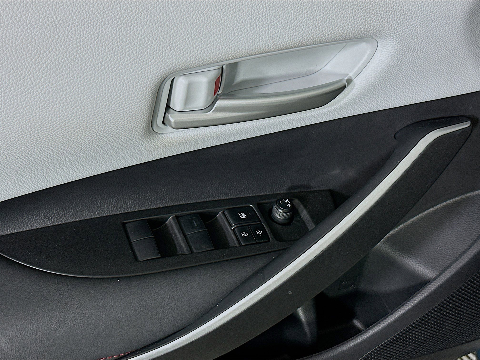 Certified 2023 Toyota Corolla SE image 14