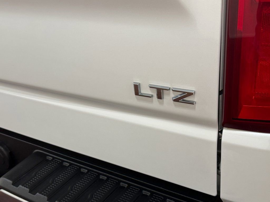 Used 2021 Chevrolet Silverado 1500 LTZ w/ Z71 Off-Road Package image 53