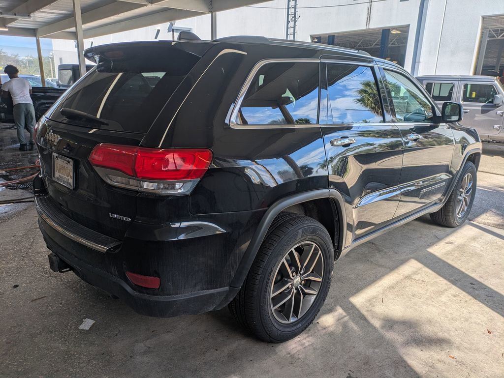 Used 2018 Jeep Grand Cherokee Limited w/ Trailer Tow Group IV image 6