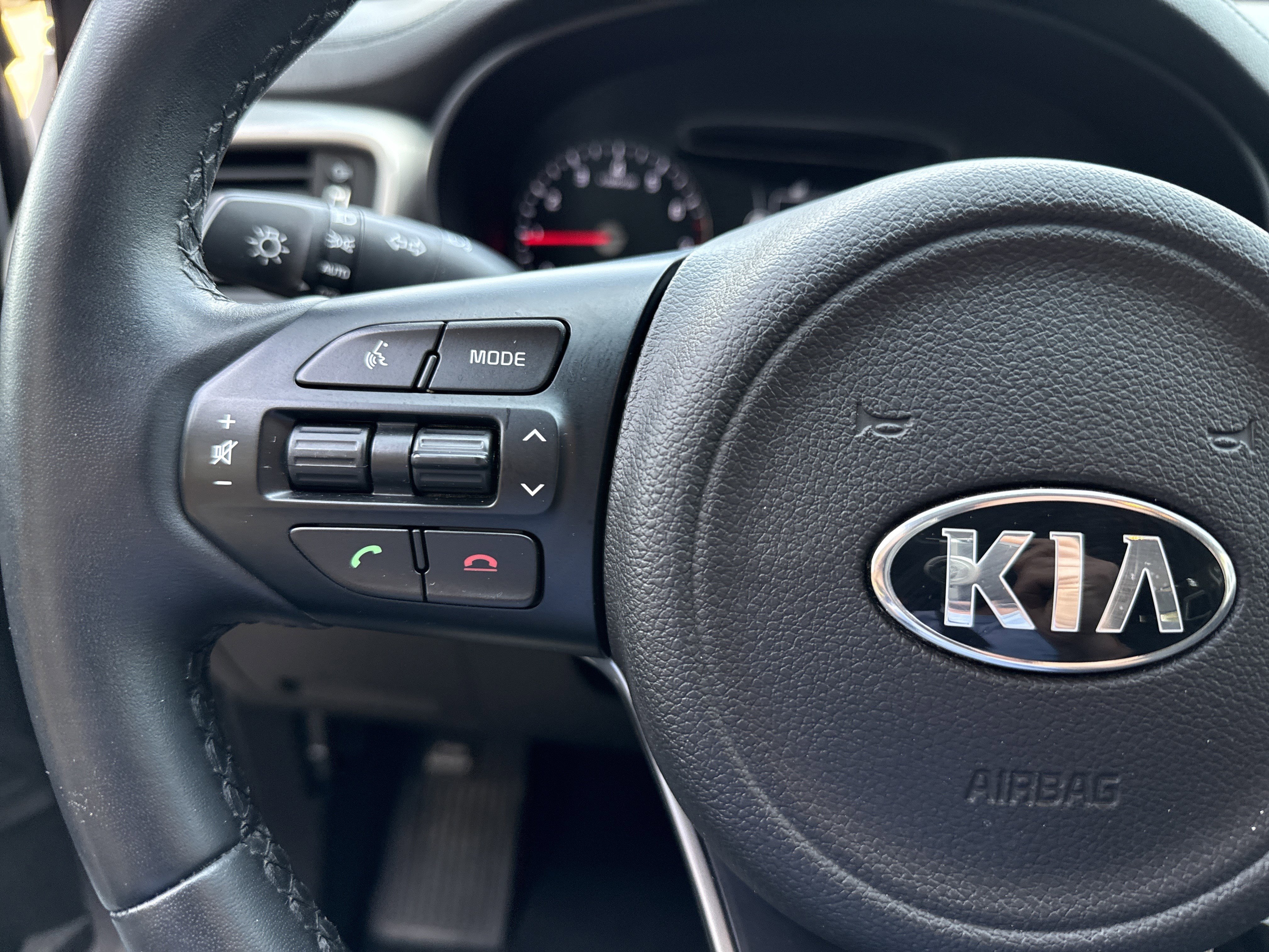 Used 2018 Kia Sorento LX image 24