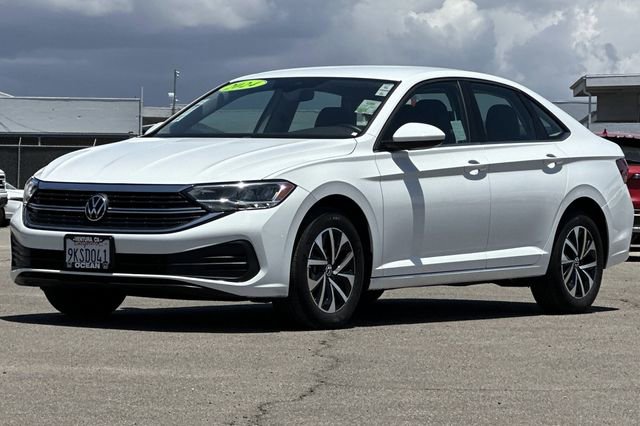 Used 2024 Volkswagen Jetta S FWD image 8