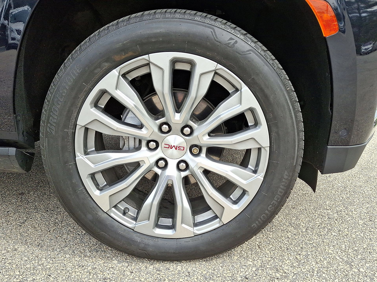 Certified 2023 GMC Yukon XL Denali w/ Advanced Technology Package image 27