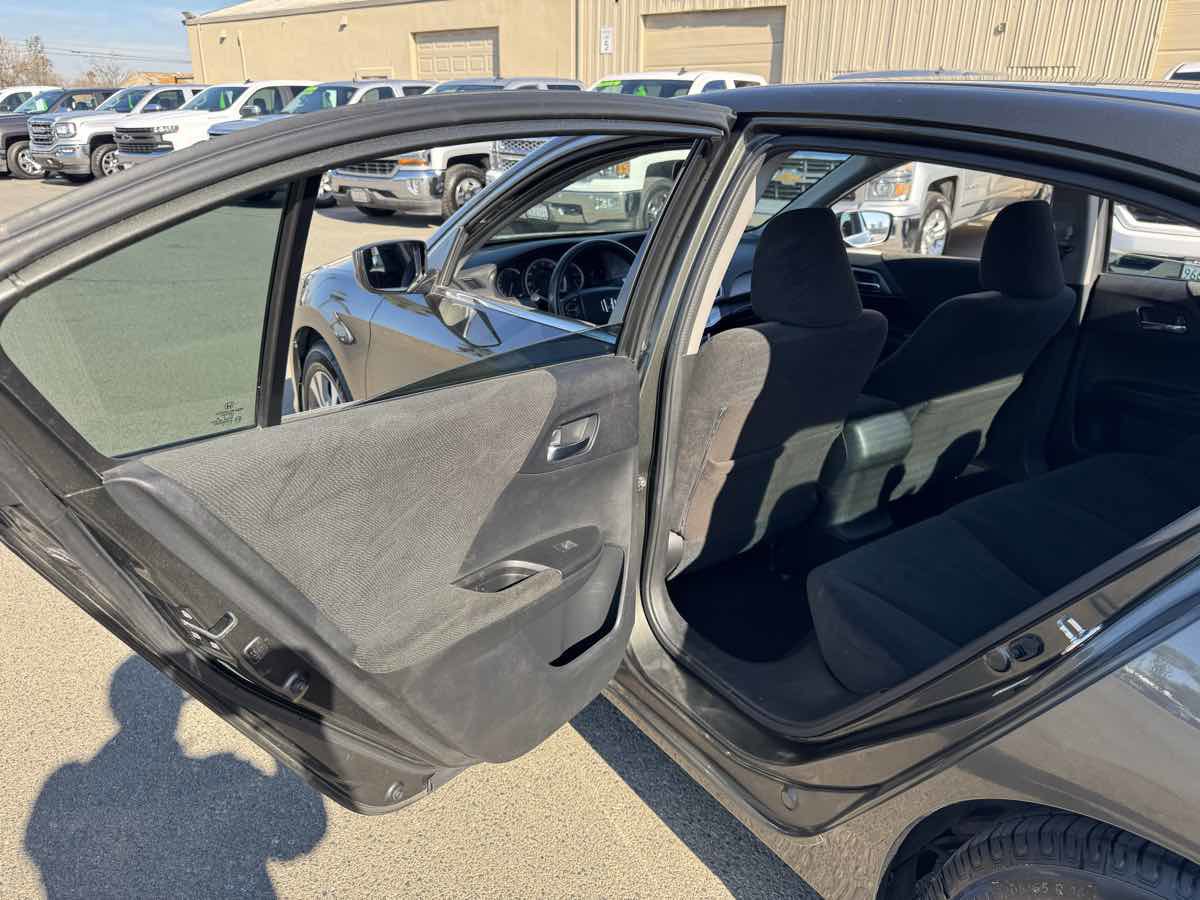 Used 2013 Honda Accord LX image 18