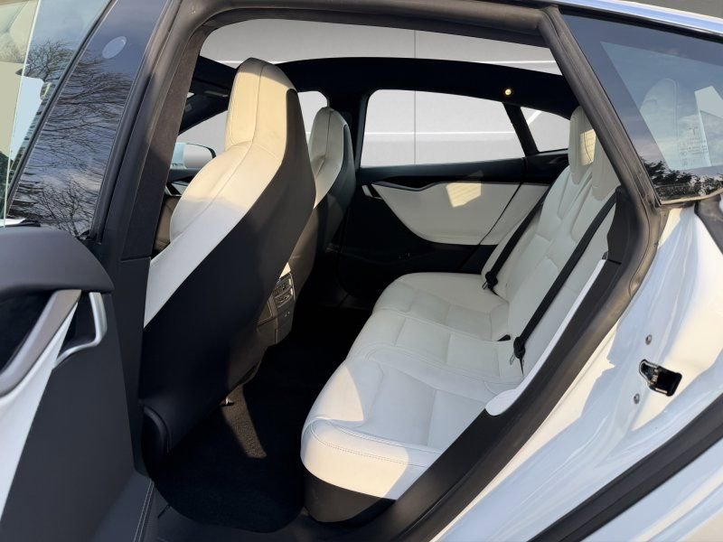 Used 2020 Tesla Model S AWD image 10