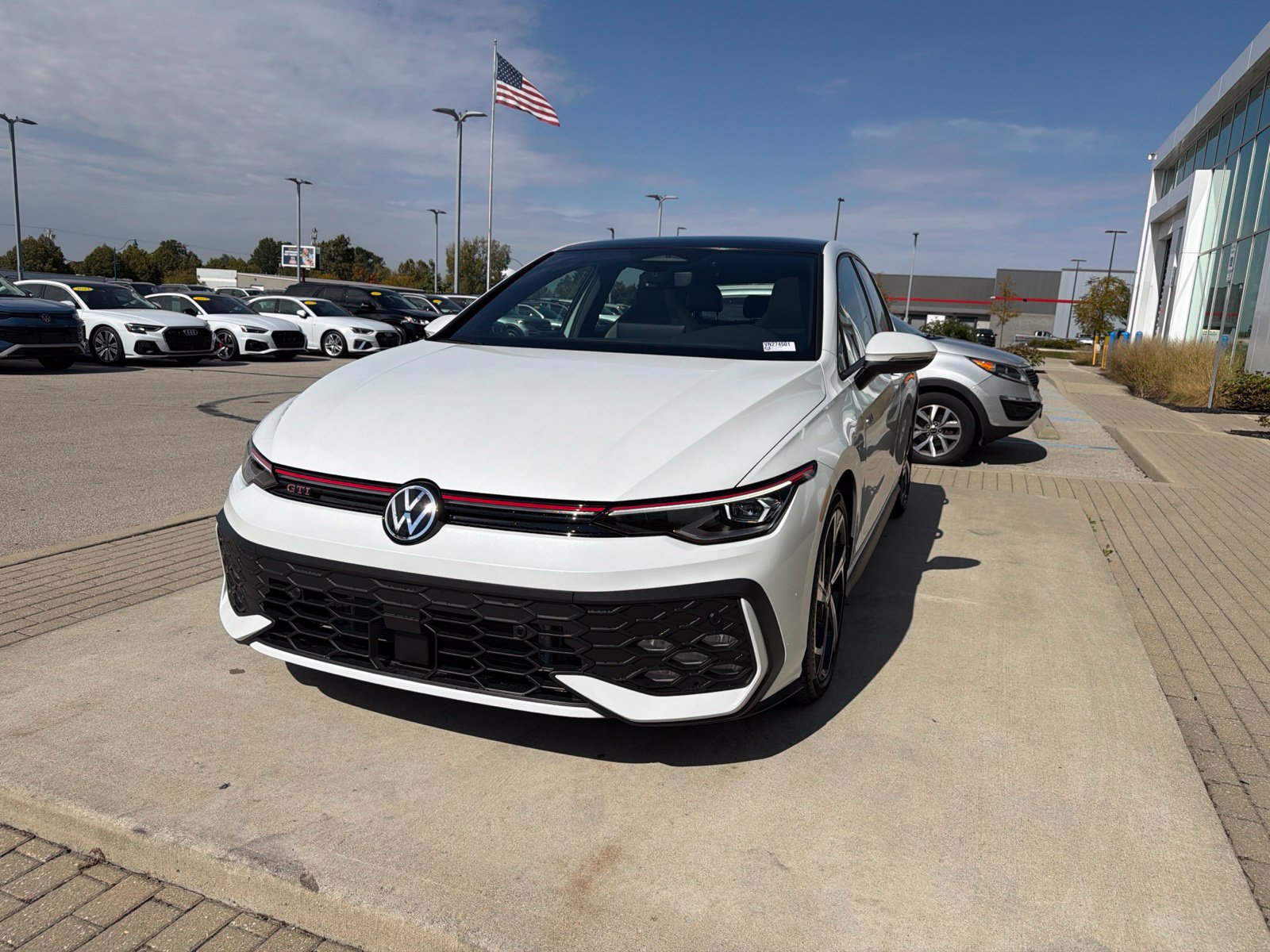 New 2026 Volkswagen GTI SE FWD image 5