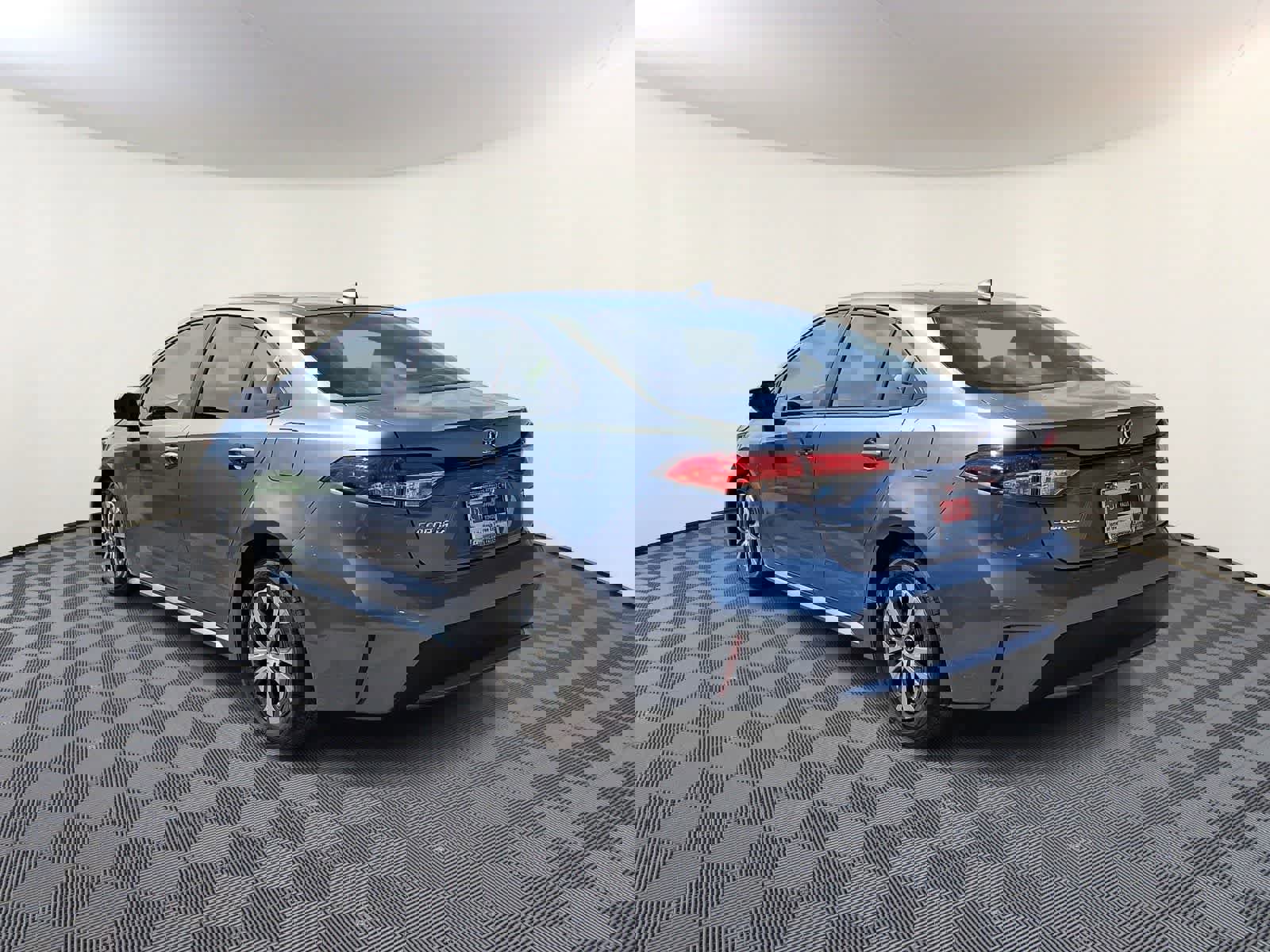 Certified 2020 Toyota Corolla LE image 9