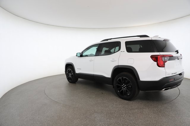 Used 2023 GMC Acadia SLE w/ Driver Convenience Package image 10
