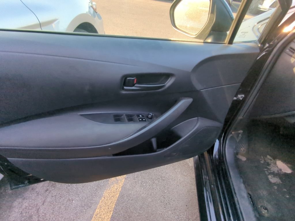 Used 2024 Toyota Corolla LE FWD image 8