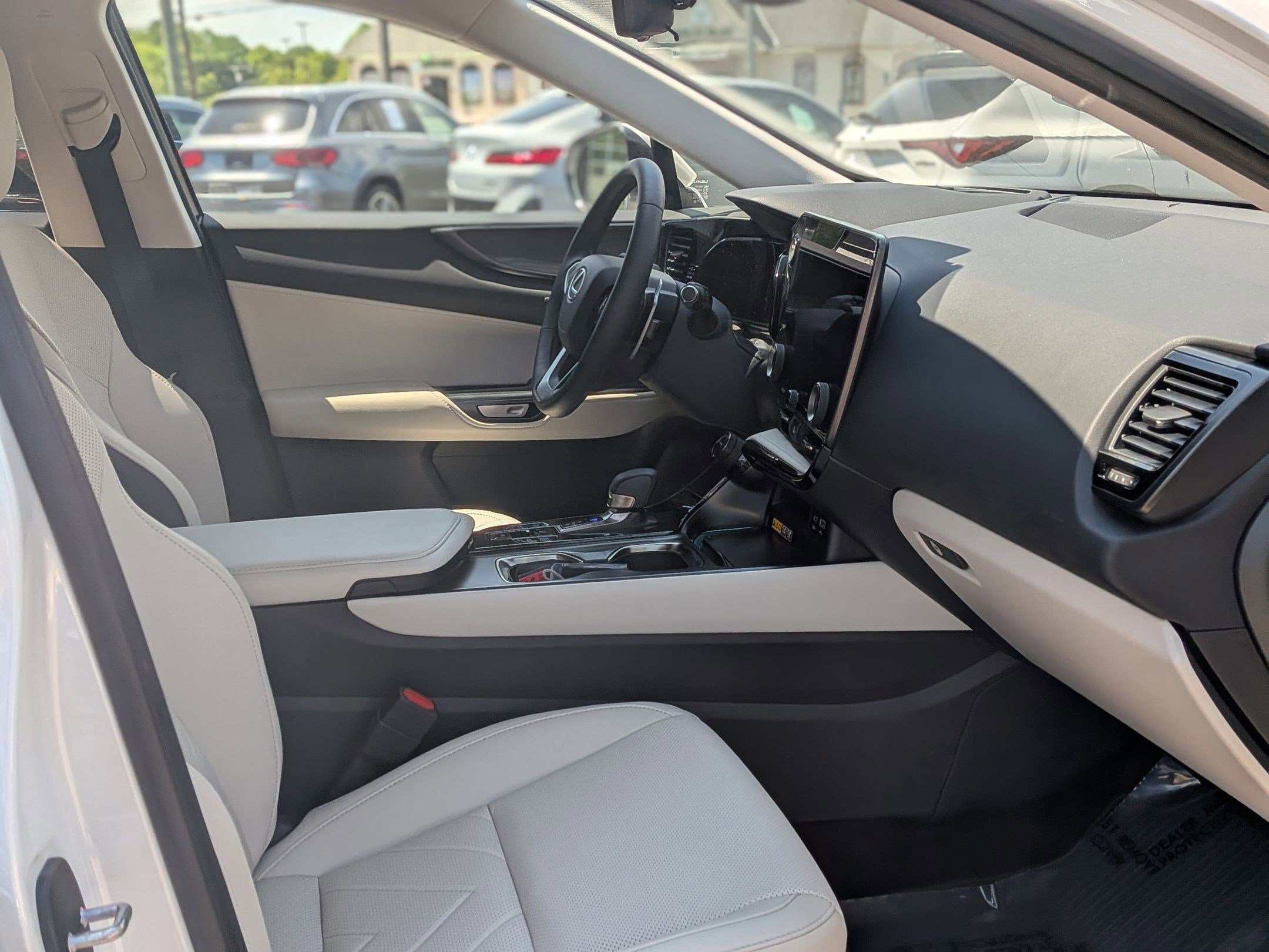 Used 2025 Lexus NX 450h+ AWD w/ Accessory Package (2T) image 39