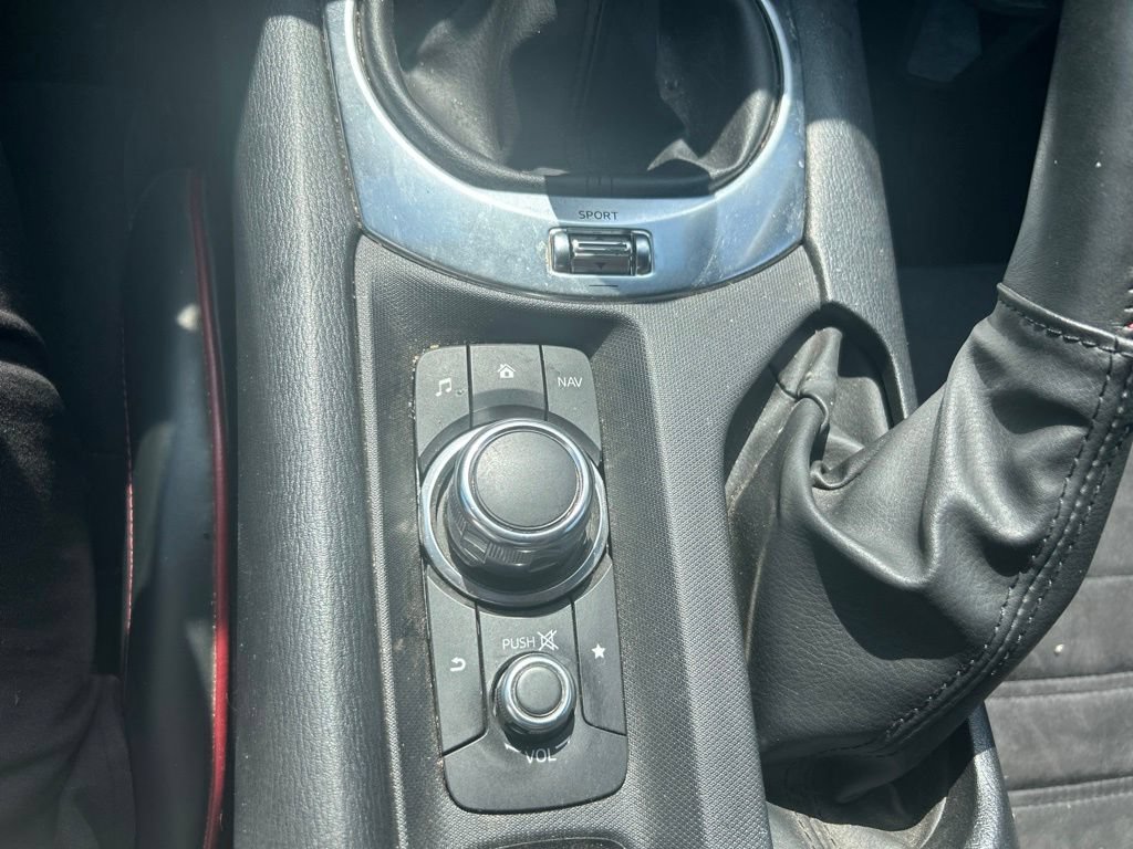 Used 2018 FIAT 124 Spider Abarth w/ Convenience Group RWD image 8
