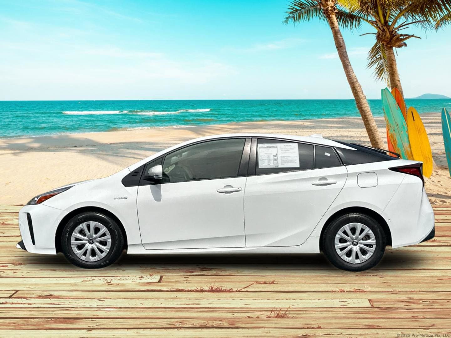 Used 2020 Toyota Prius LE image 3