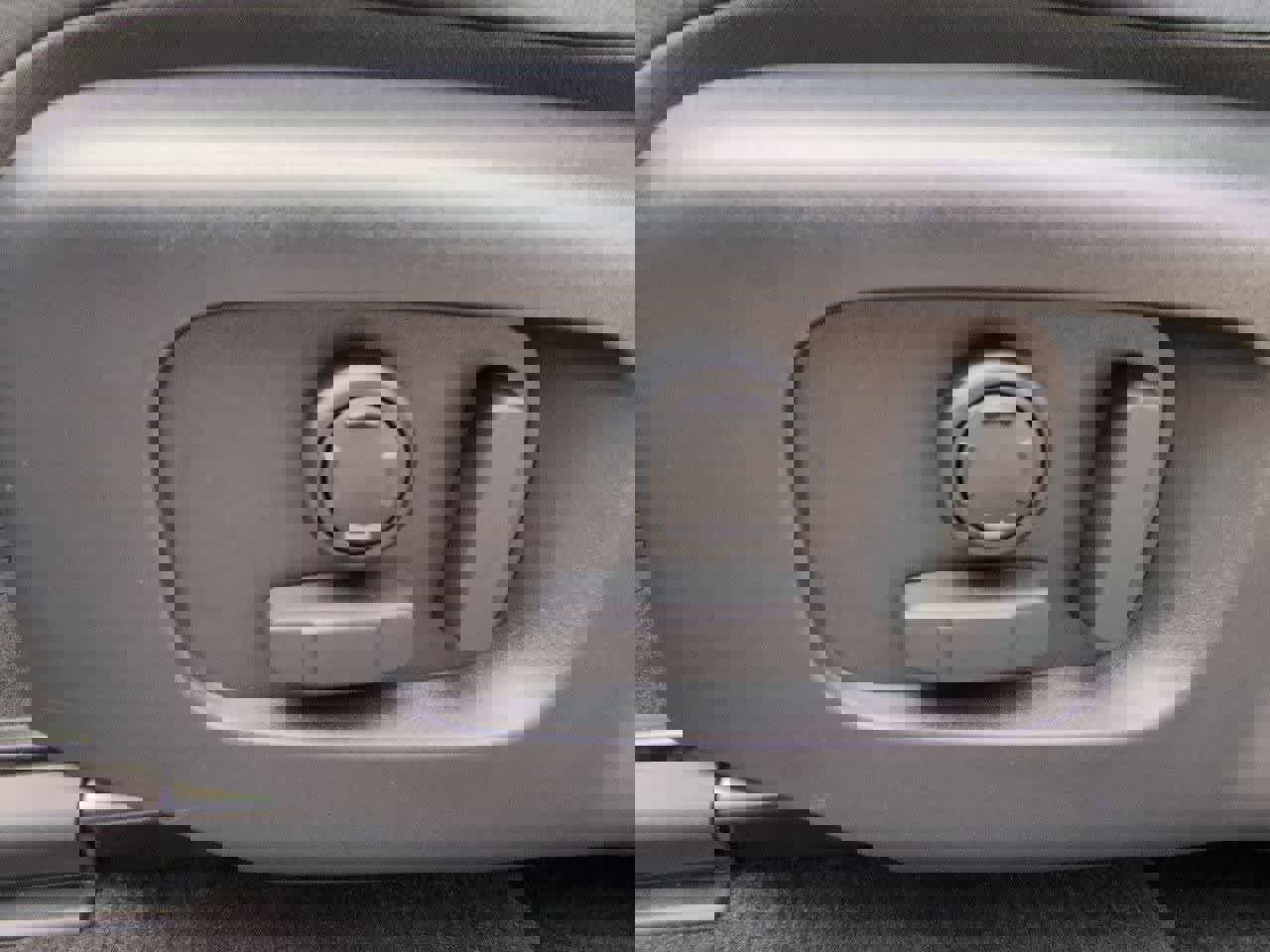 Certified 2025 Land Rover Discovery Sport S image 17