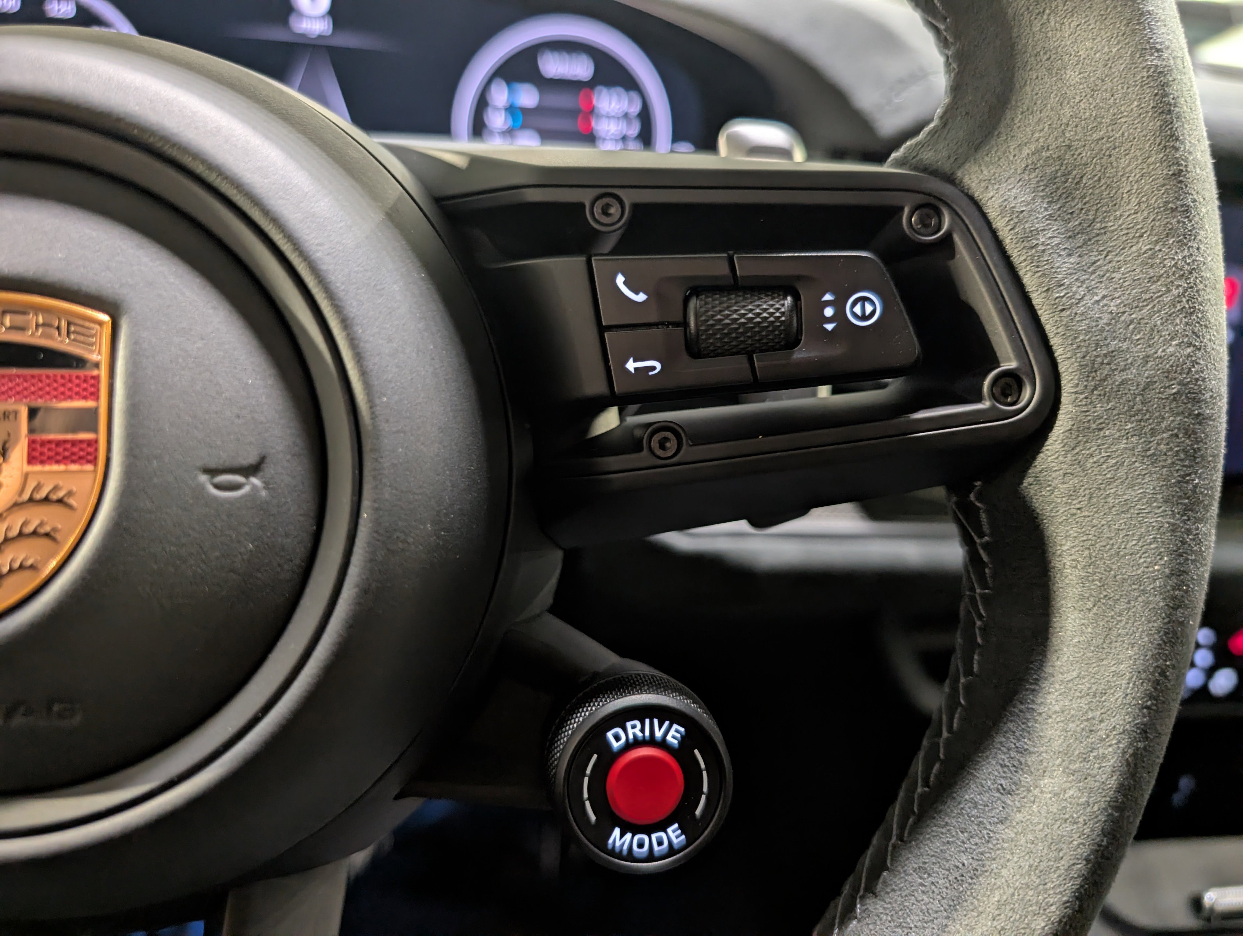 Certified 2025 Porsche Cayenne Turbo GT AWD/4WD image 29