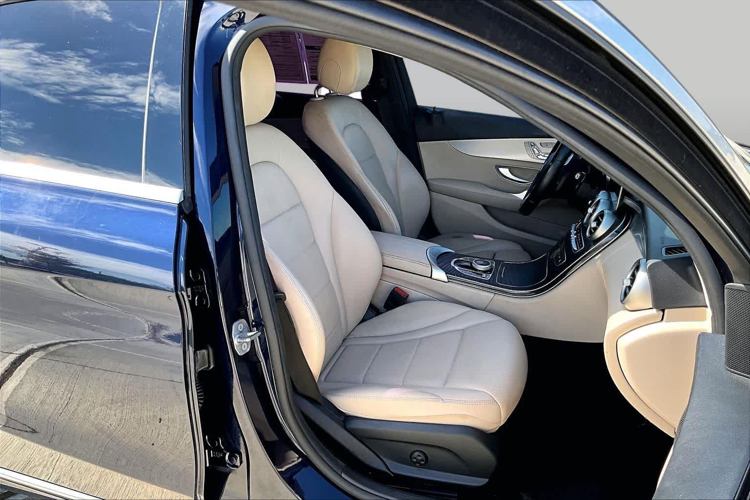 Certified 2019 Mercedes-Benz C 300 Sedan image 9