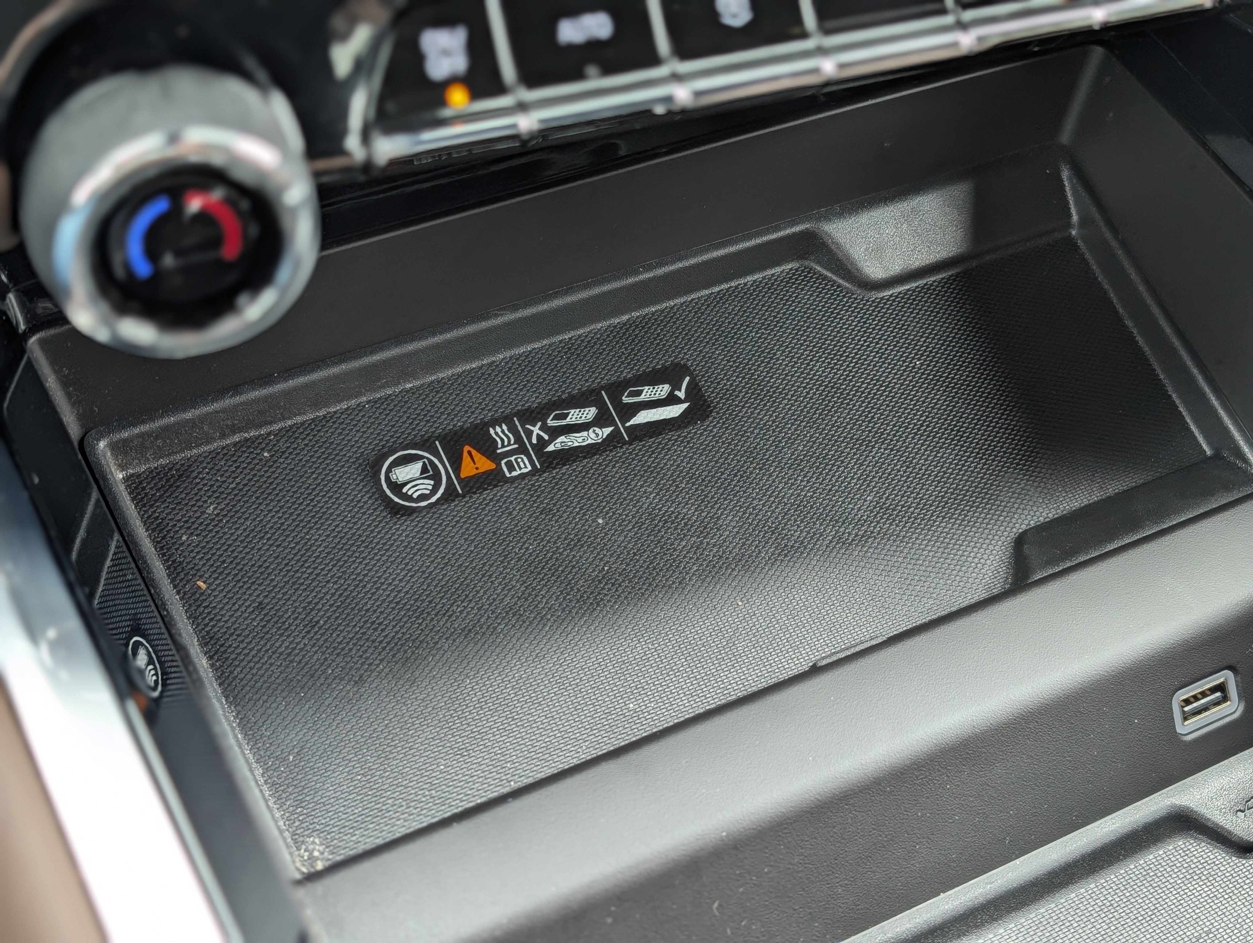 Used 2025 Chevrolet Tahoe High Country image 23