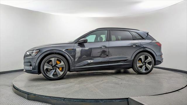 Used 2022 Audi e-tron Premium Plus w/ Premium Plus Package image 3
