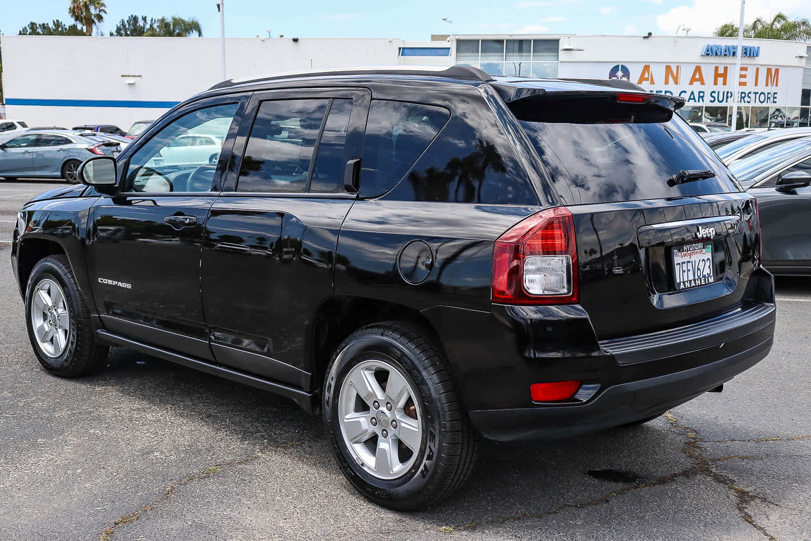 Used 2014 Jeep Compass Sport w/ Power Value Group FWD image 9