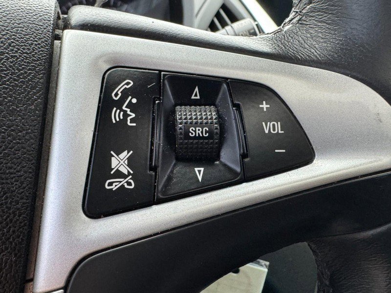 Used 2014 Chevrolet Equinox LTZ image 18