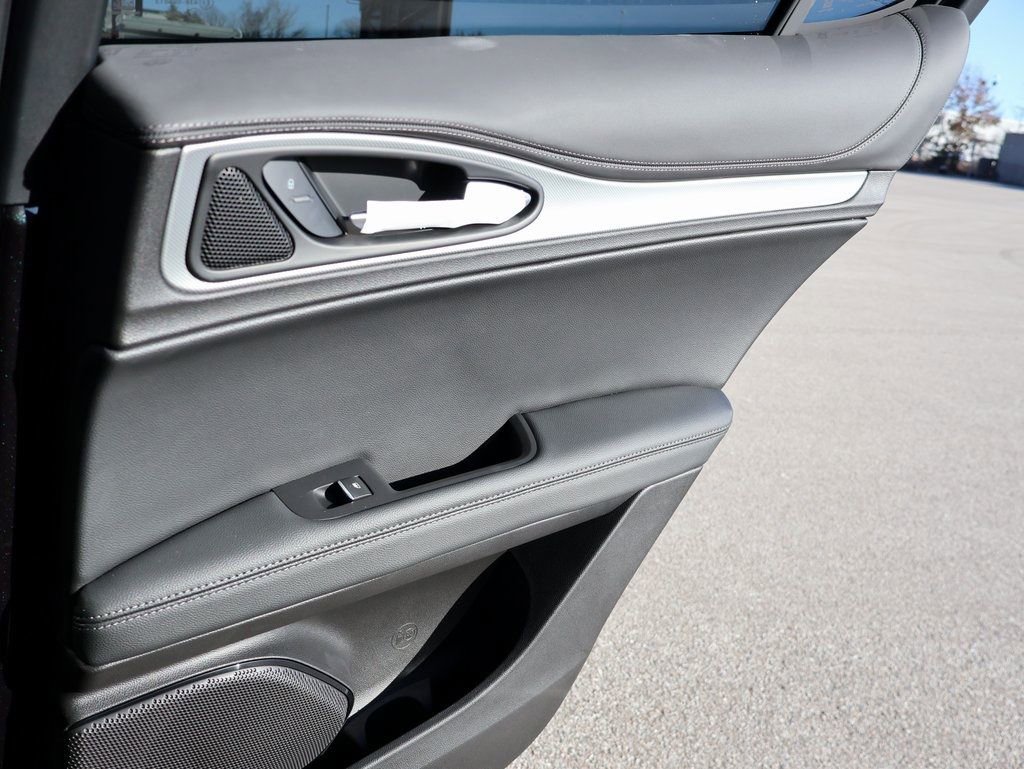 New 2025 Alfa Romeo Stelvio Sprint image 16