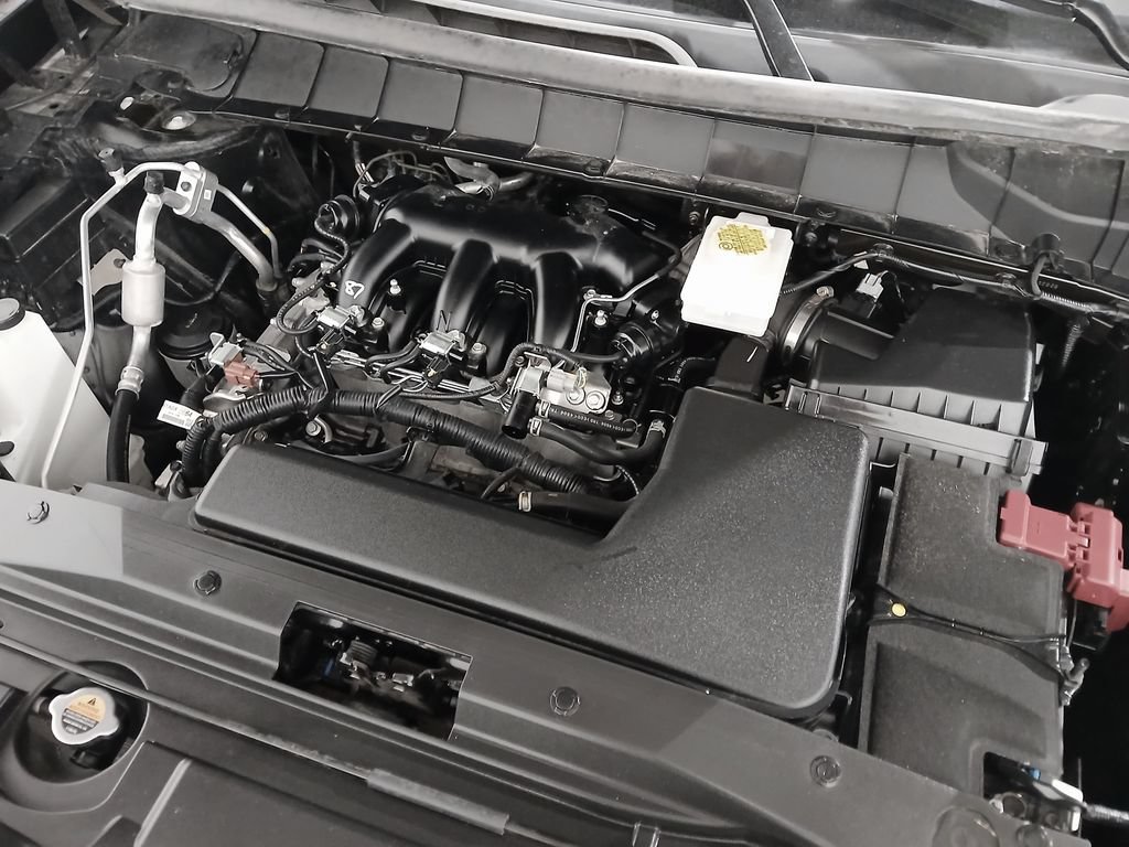 Used 2025 Nissan Pathfinder SL AWD/4WD image 31