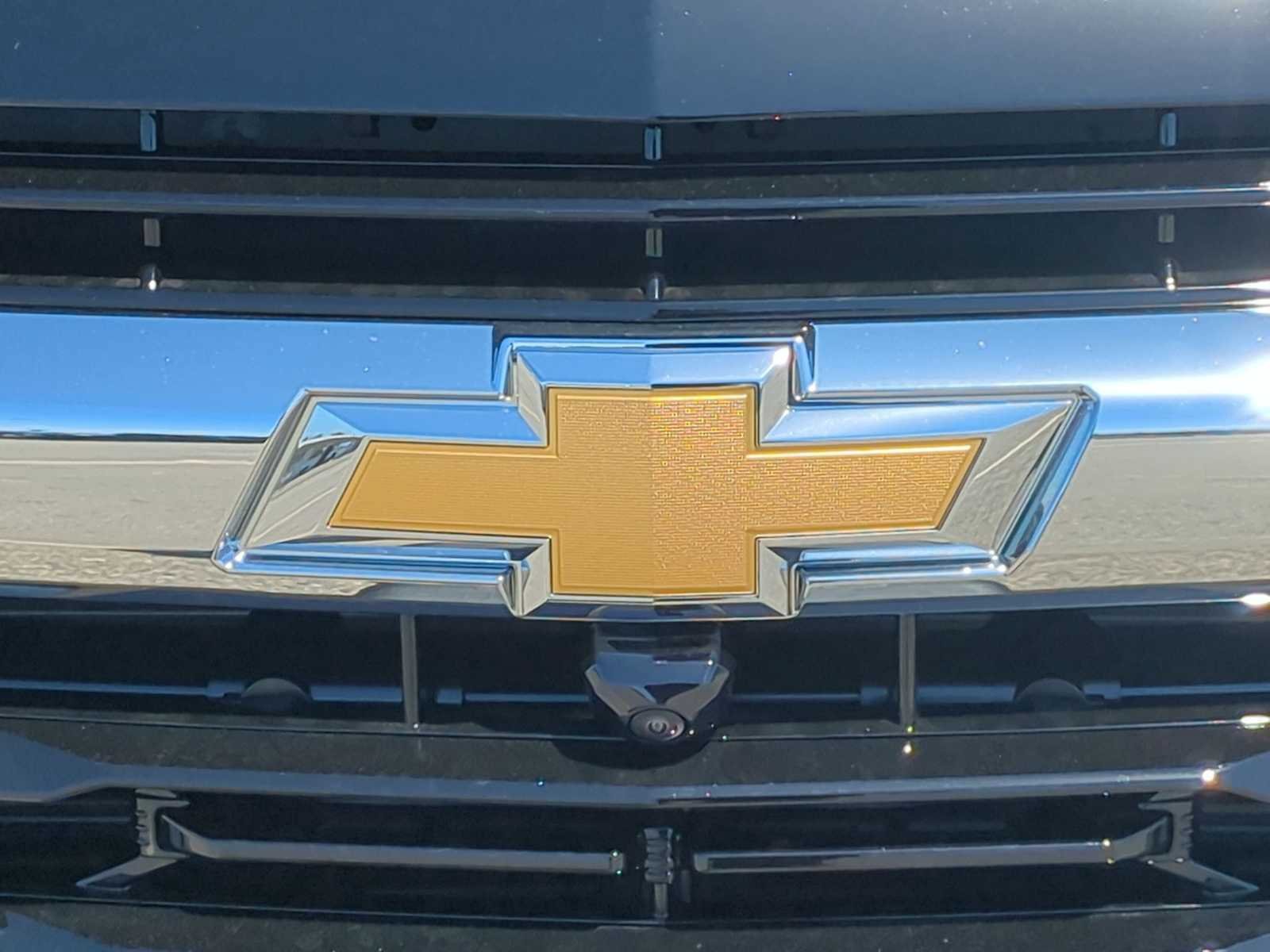 New 2026 Chevrolet Suburban LS RWD image 8