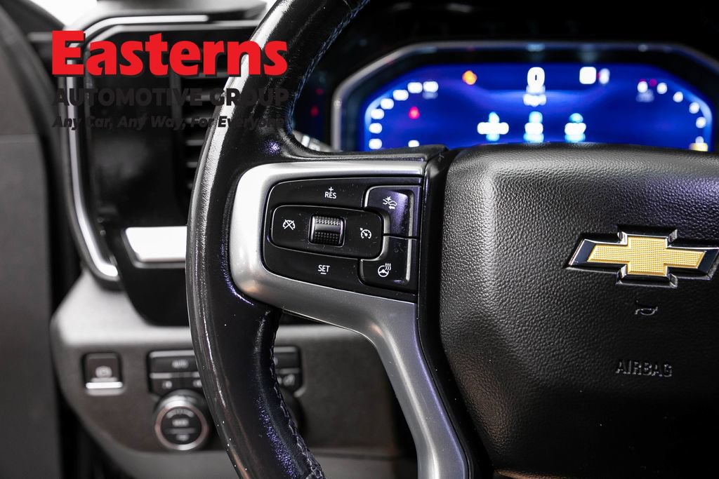 Used 2022 Chevrolet Silverado 1500 LT w/ Convenience Package II AWD/4WD image 15
