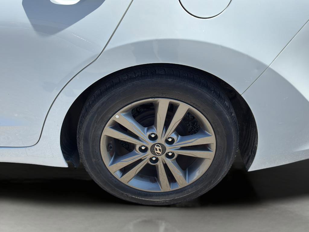 Used 2017 Hyundai Elantra Value Edition image 40