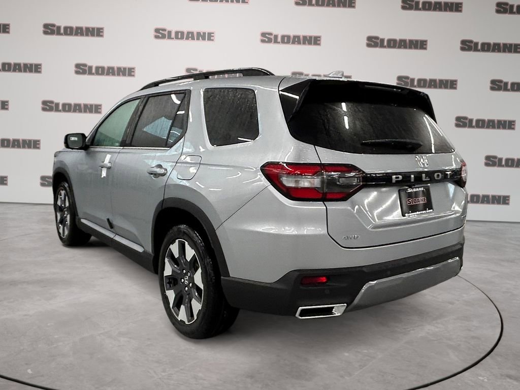 New 2026 Honda Pilot Touring image 3