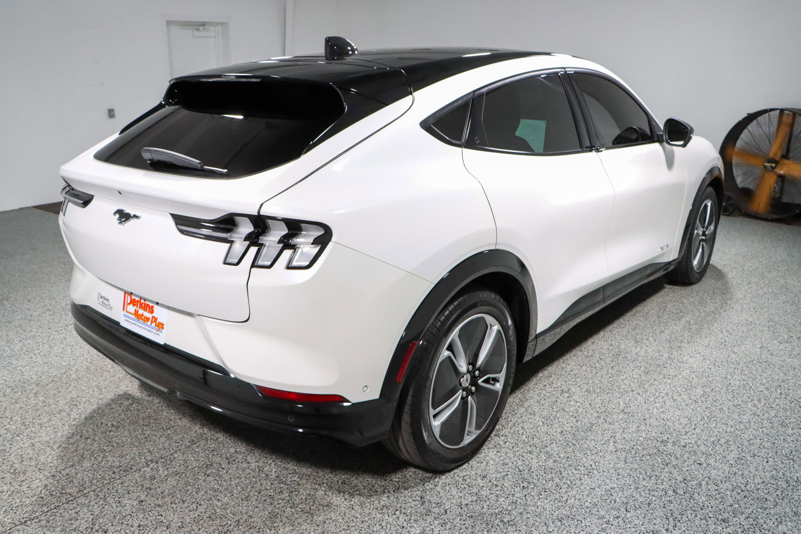 Used 2023 Ford Mustang Mach-E Premium image 7