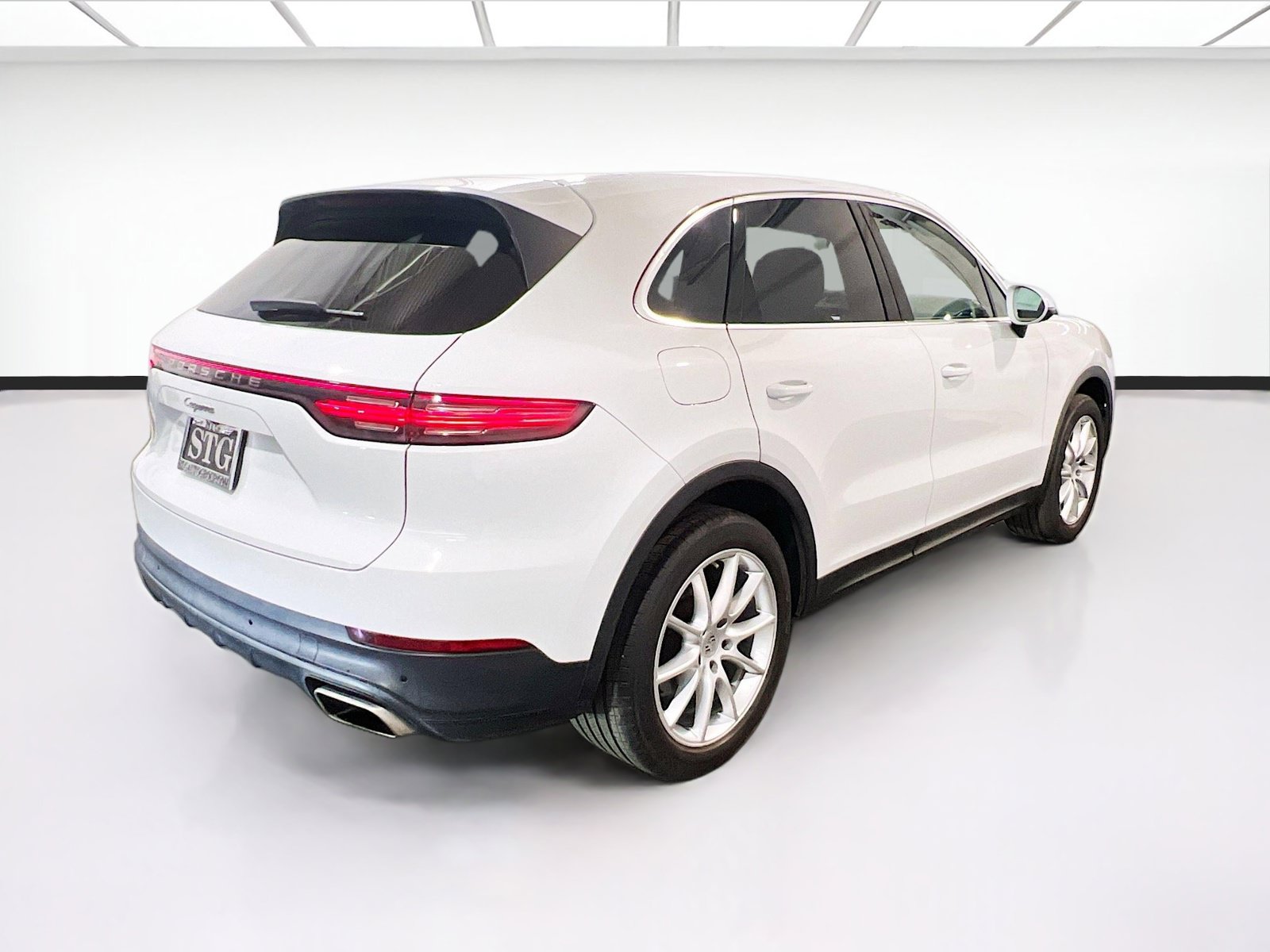 Used 2022 Porsche Cayenne AWD/4WD image 4