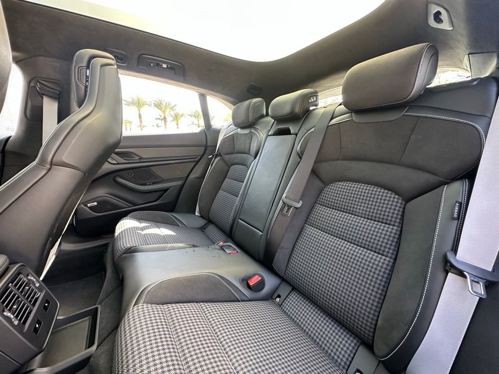 Certified 2025 Porsche Taycan 4S image 38