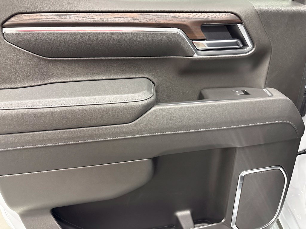 New 2026 GMC Sierra 1500 SLT AWD/4WD image 19