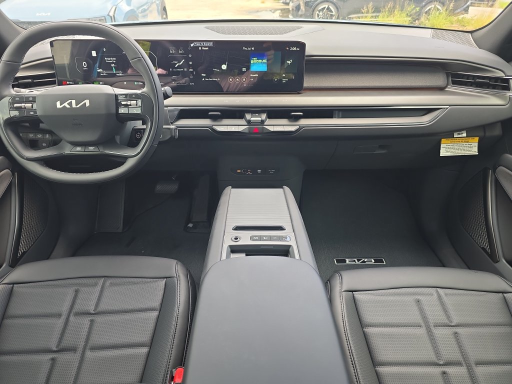 New 2026 Kia EV9 Land w/ Nightfall Edition Package AWD/4WD image 13