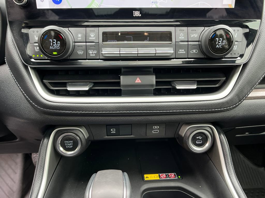 Used 2025 Toyota Grand Highlander AWD image 17