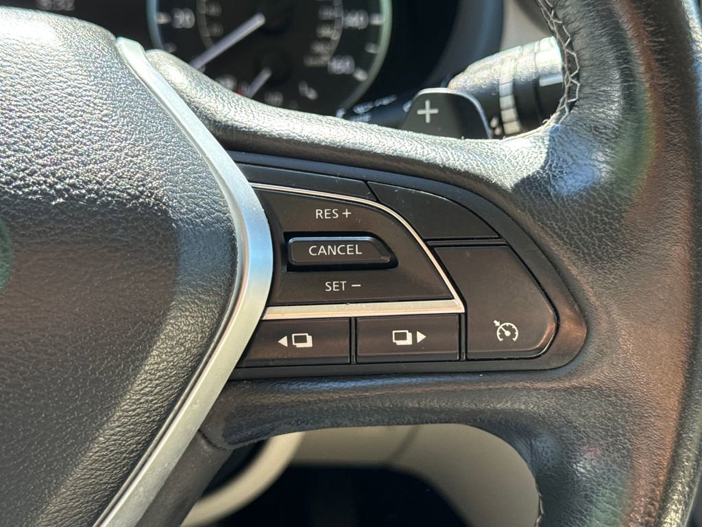 Used 2020 INFINITI QX50 Luxe w/ Navigation Package FWD image 27