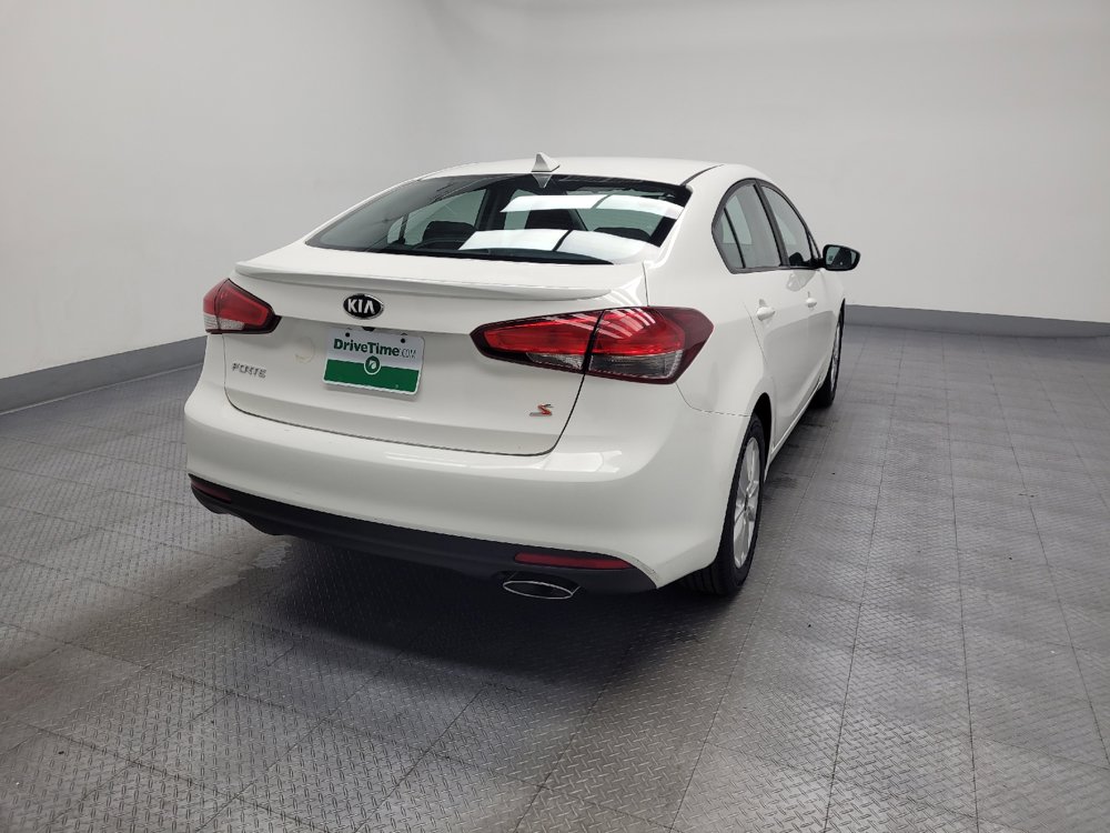 Used 2017 Kia Forte S FWD image 7